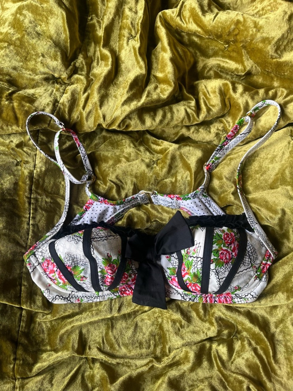 Betsey Johnson Balconette Ruffle Swim Top